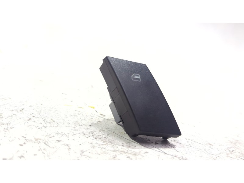MANDO ELEVALUNAS DELANTERO DERECHO 6L0959856 