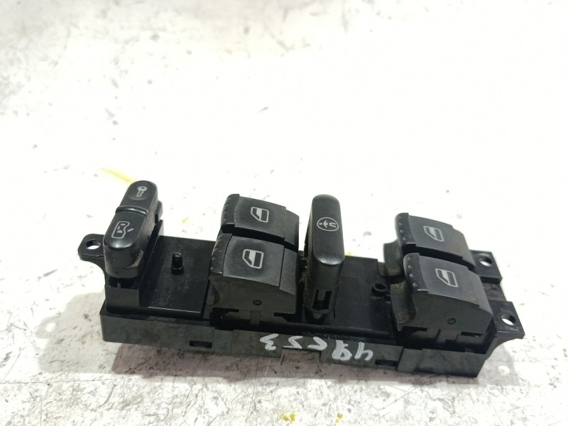 MANDO ELEVALUNAS DELANTERO IZQUIERDO VW1J4959857 