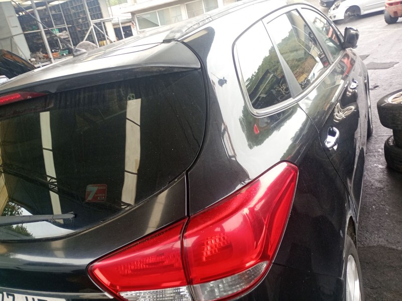 kia carens iv del año 2013