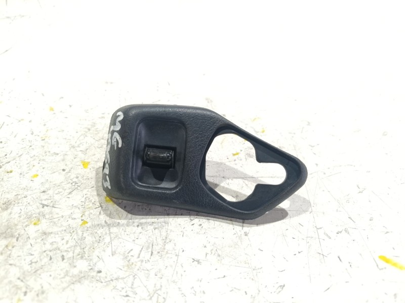 MANDO ELEVALUNAS DELANTERO DERECHO DG1270TAA 