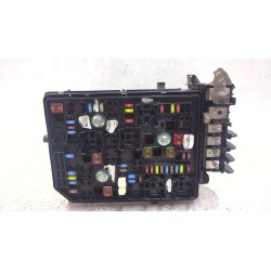 CAJA RELES / FUSIBLES 39040854 