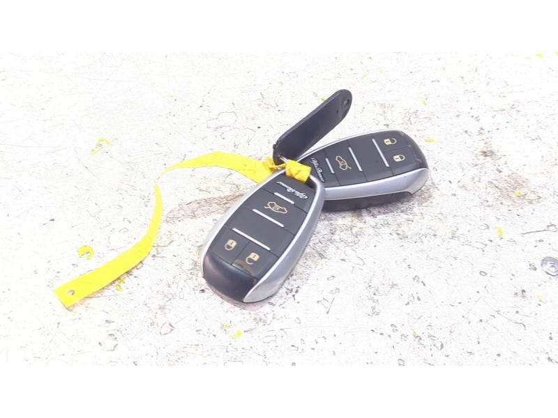 LLAVE DE CONTACTO 