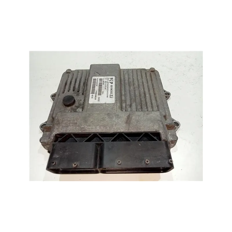 Recambio de centralita inyeccion para opel corsa c (2000) 1.7 dti referencia OEM IAM FGP55196352ZJ  
