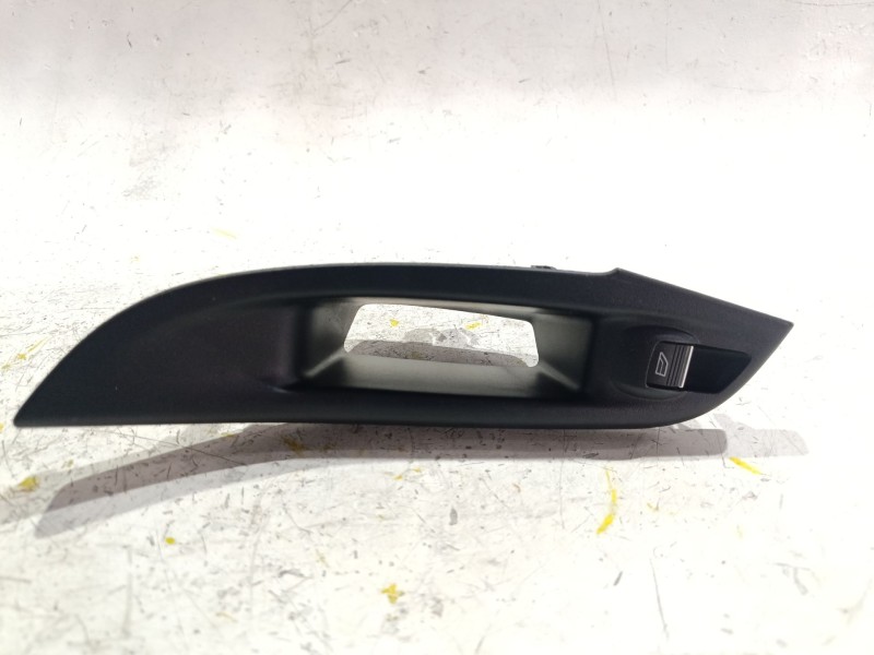 MANDO ELEVALUNAS DELANTERO DERECHO k8080 