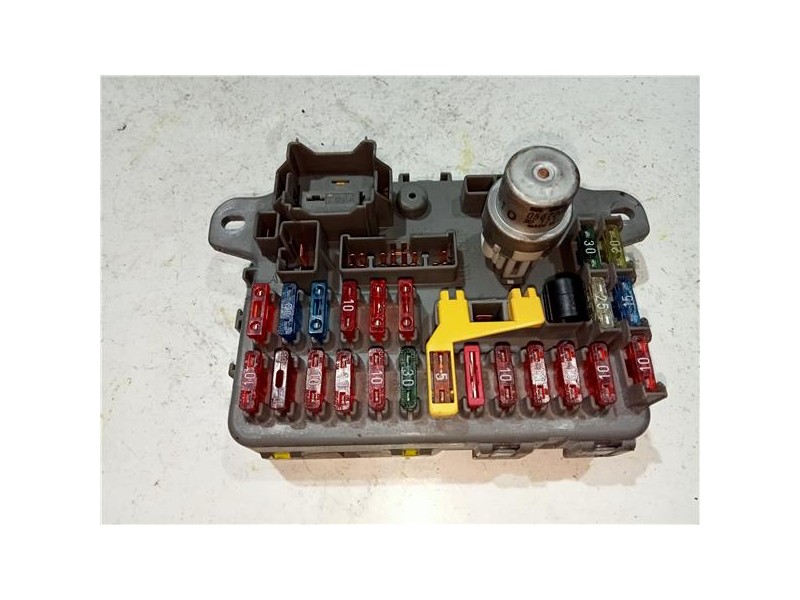 Recambio de caja reles para rover rover 200 (rf)(1996) 1.4 214 si (3-ptas.) [1,4 ltr. - 76 kw 16v cat] referencia OEM IAM YQE102