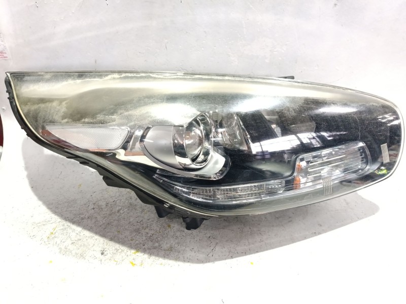 FARO DELANTERO DERECHO 92102A4 