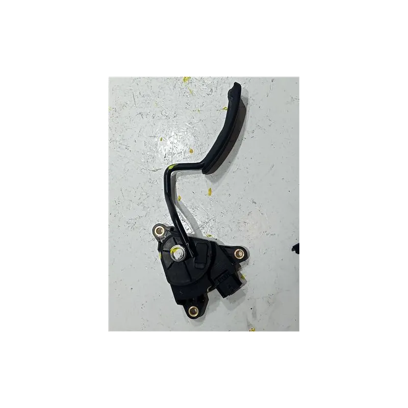 Recambio de potenciometro pedal gas para renault clio iii (2005) 1.1 75 cv referencia OEM IAM 8200297342A  