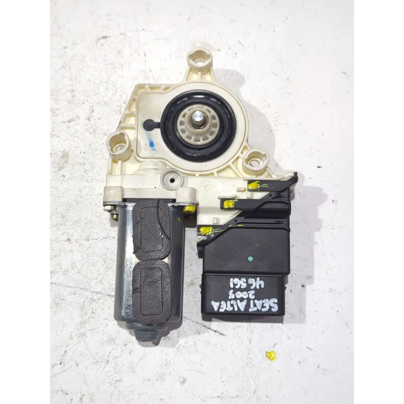 Recambio de motor elevalunas trasero derecho para seat altea (5p1) 1.6 referencia OEM IAM 1K0959704  