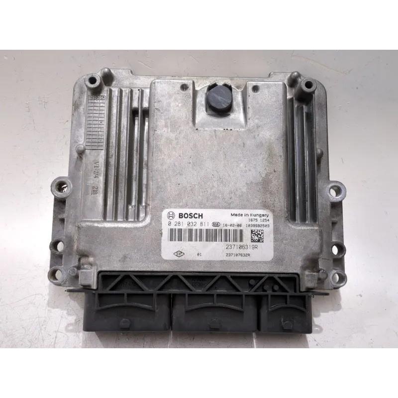 Recambio de centralita inyeccion para renault clio iv (bh_) 1.5 dci 90 referencia OEM IAM 0281032811 237106319R  
