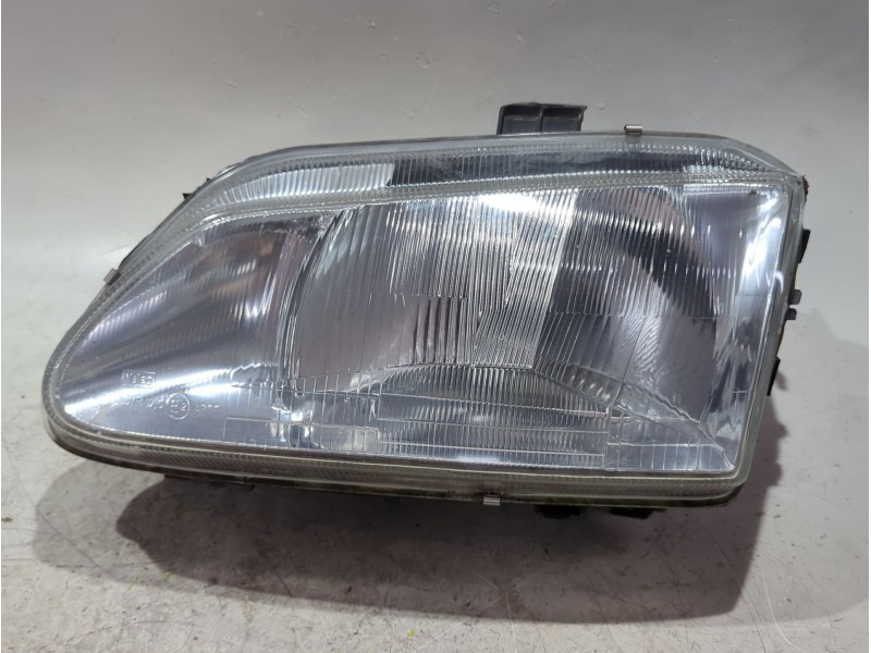 Recambio de faro delantero izquierdo para renault megane i classic (la0/1_) 1.9 d (la0a, la0u, la0r) referencia OEM IAM 88204648
