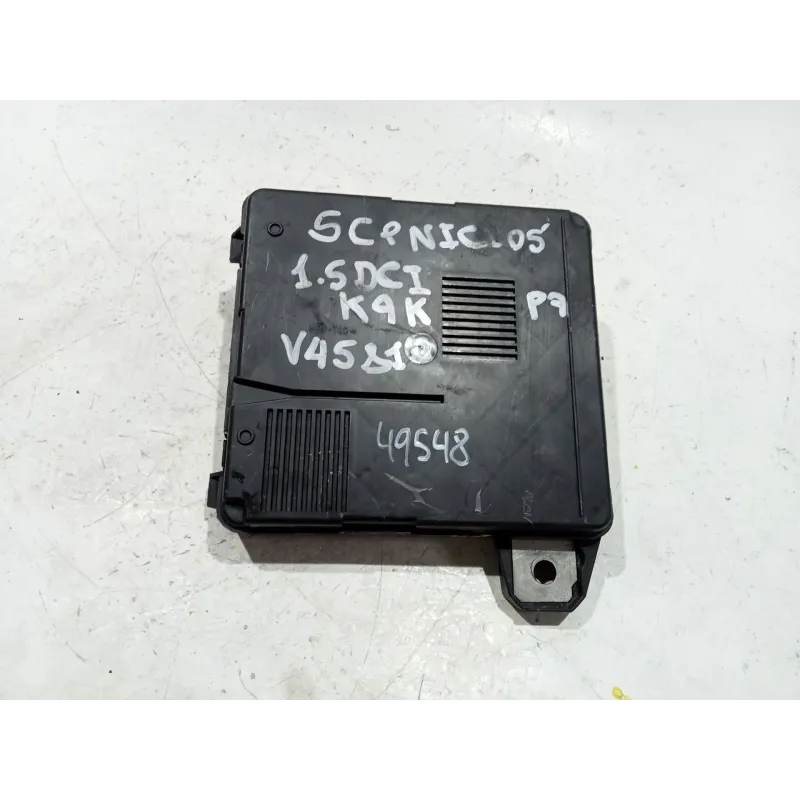 Recambio de caja reles / fusibles para renault megane scénic dci referencia OEM IAM   