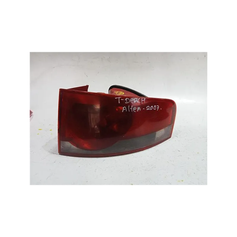 Recambio de piloto trasero derecho para seat altea (5p1)(03.2004) 1.6 referencia OEM IAM 5P8945096A  