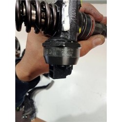 Recambio de inyector para volkswagen golf iv berlina (1j1)(1997) 1.6 16v referencia OEM IAM 0414720038  