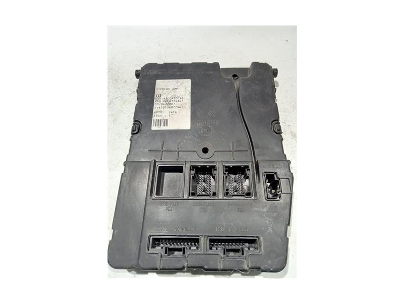 Recambio de caja fusibles/rele para renault megane ii berlina 3p (10.2002) 1.5 dynamique [1,5 ltr. - 78 kw dci diesel] referenci