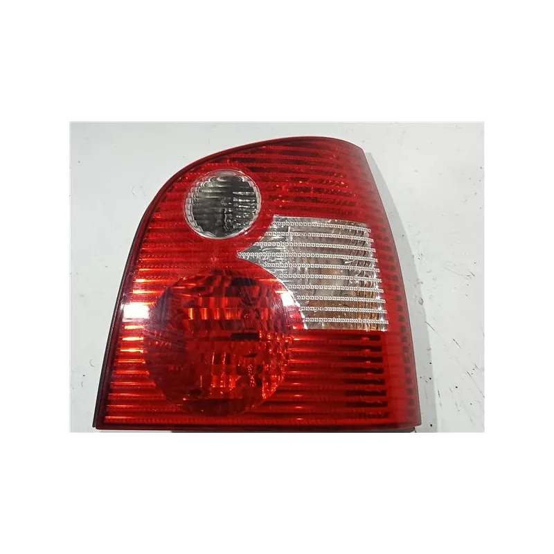 Recambio de piloto trasero derecho para volkswagen polo iv (9n1)(11.2001) 1.9 tdi referencia OEM IAM 6Q6945258A  