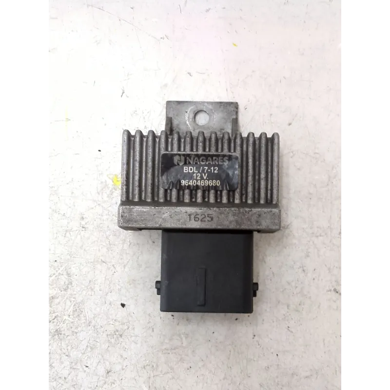 Recambio de caja precalentamiento para citroën xsara picasso (1999) 1.6 hdi referencia OEM IAM 9640469680  