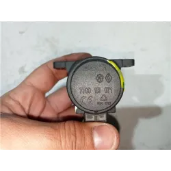 Recambio de electrovalvula turbo para renault trafic ii combi (04.2001) referencia OEM IAM 7700113071  