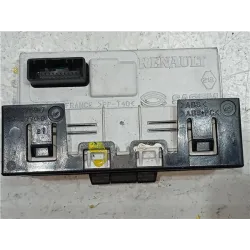 Recambio de pantalla para renault megane ii classic berlina (2003) referencia OEM IAM 8200350498A 216780354 216737697  