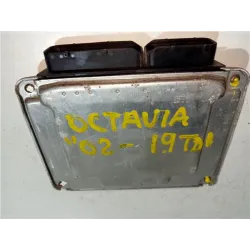 Recambio de centralita inyeccion para skoda octavia berlina (1u2)(2001) referencia OEM IAM 038906012H  