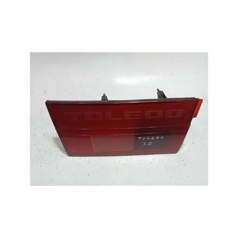 Recambio de piloto trasero izquierdo para seat toledo (1l)(09.1991) 1.6 i referencia OEM IAM 96159800  