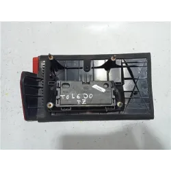 Recambio de piloto trasero izquierdo para seat toledo (1l)(09.1991) 1.6 i referencia OEM IAM 96159800  