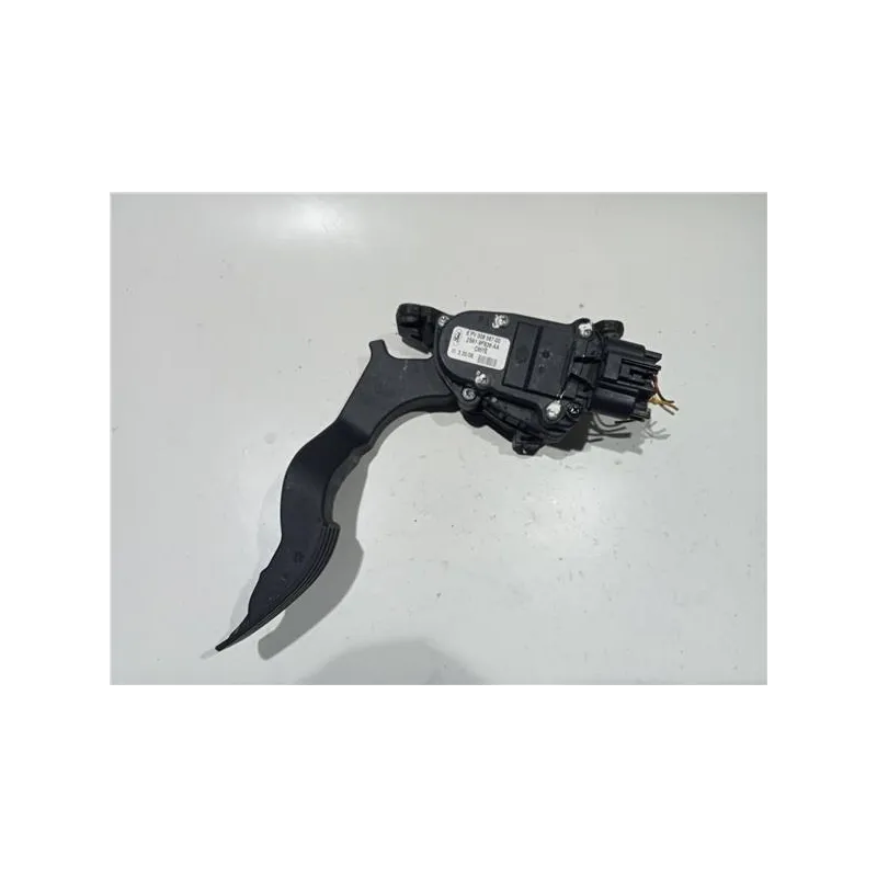 Recambio de potenciometro pedal gas para ford fiesta (cbk)(2002) referencia OEM IAM 6PV00856700  