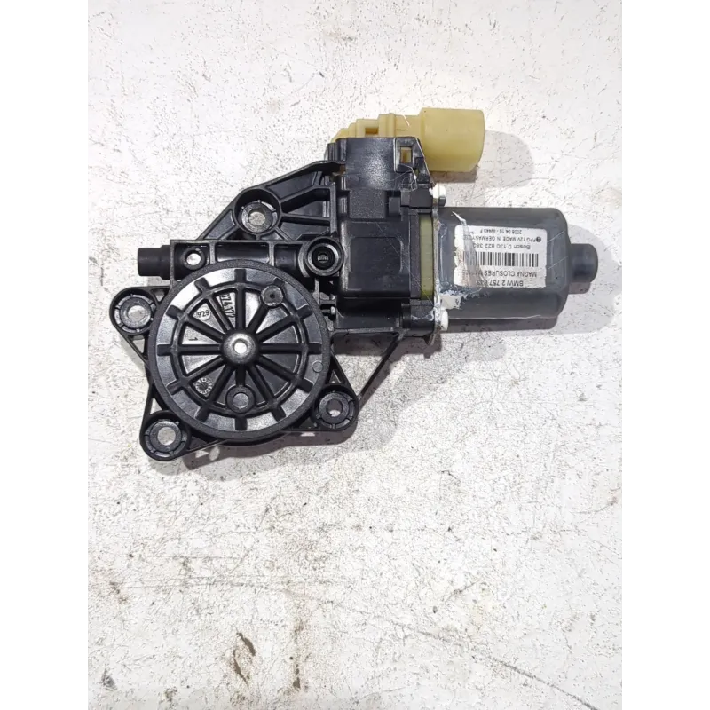 Recambio de motor elevalunas delantero izquierdo para mini mini (r56) cooper d referencia OEM IAM 0130822380  