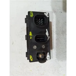 Recambio de caja precalentamiento para renault megane i cabriolet (ea0)(1995) referencia OEM IAM 7700870715A  