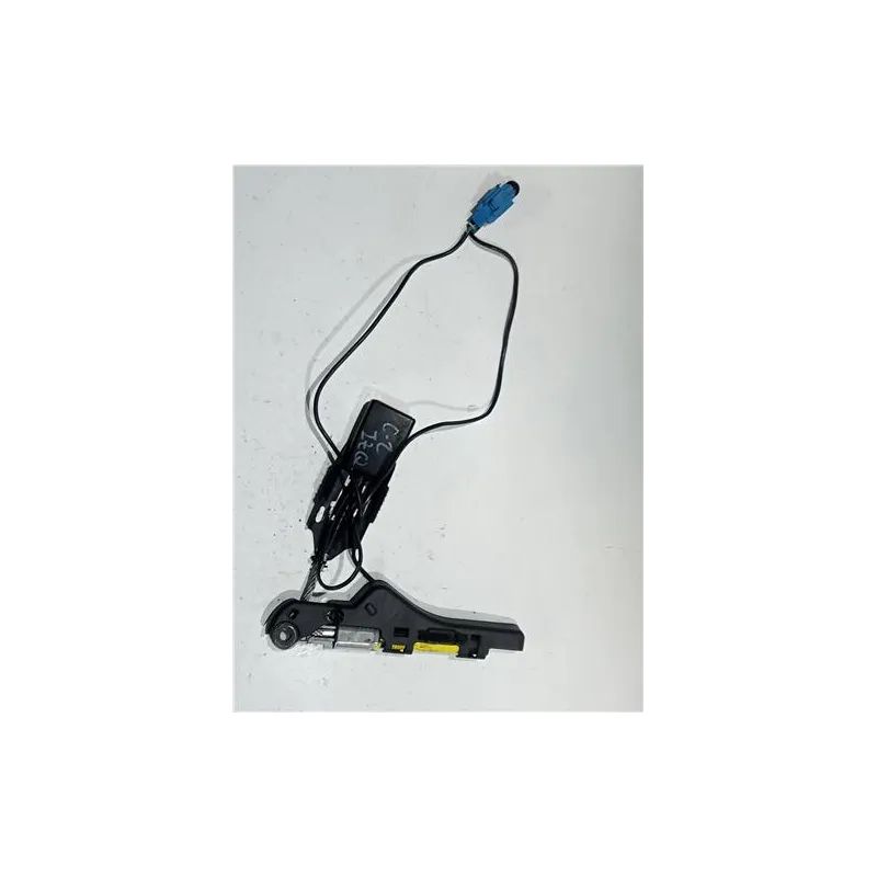 Recambio de enganche cinturon para citroën c2 (2003) 1.1 referencia OEM IAM 9640676877  