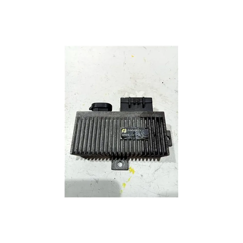 Recambio de caja precalentamiento para renault megane i scenic (ja0)(1996) 1.9 d 80cv referencia OEM IAM 7700109860  