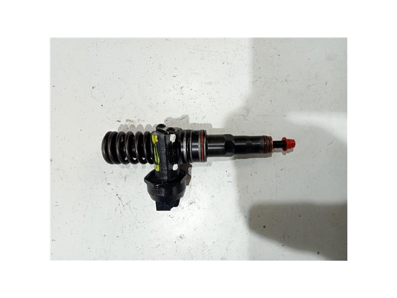 Recambio de inyector para volkswagen golf iv berlina (1j1)(1997) 1.6 16v referencia OEM IAM 038130073AK  