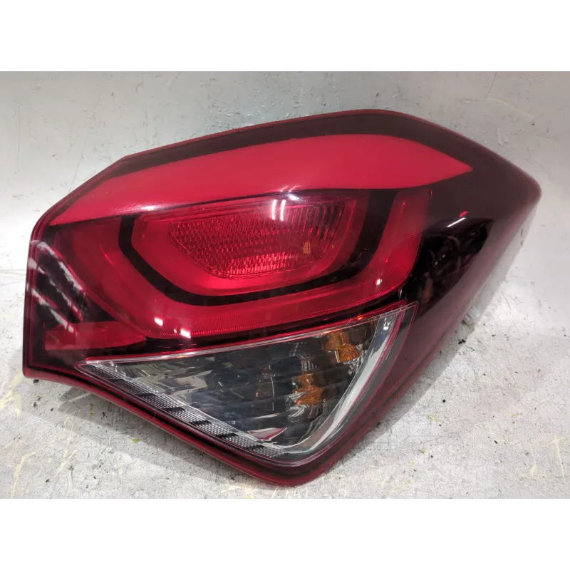 Recambio de piloto trasero derecho para hyundai i20 ii (gb, ib) 1.4 crdi referencia OEM IAM 92402C8000  