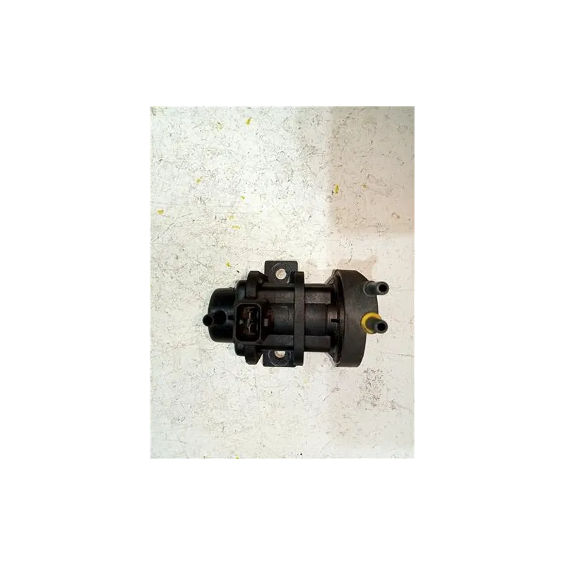 Recambio de valvula aire adicional para opel zafira b (2005) 1.9 cdti referencia OEM IAM 4522371 4534375  