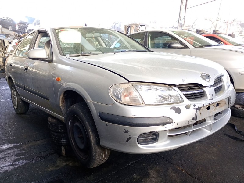 nissan almera ii (n16) del año 2002
