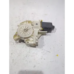 MOTOR ELEVALUNAS DELANTERO DERECHO 0130822216 