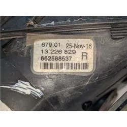 Recambio de faro antiniebla derecho para opel insignia berlina (2008) 2.0 cdti referencia OEM IAM 13226829R  