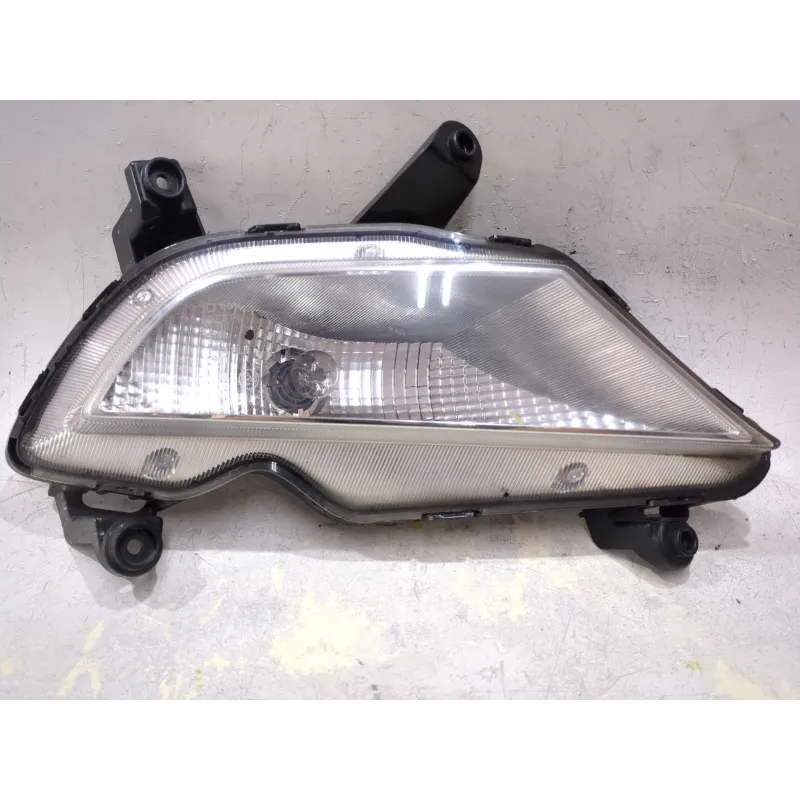 Recambio de faro antiniebla derecho para hyundai i20 ii (gb, ib) 1.4 crdi referencia OEM IAM 92202C8100  