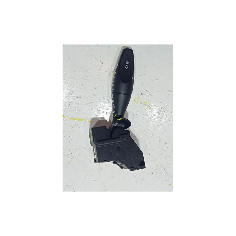 Recambio de mando multifuncion para ford fiesta (cbk)(2002) referencia OEM IAM 1S7T13335AE  