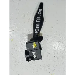 Recambio de mando multifuncion para ford fiesta (cbk)(2002) referencia OEM IAM 1S7T13335AE  