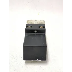 Recambio de caja precalentamiento para volkswagen vento (1h2)(1991) 1.9 d referencia OEM IAM 357919506C  