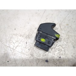 BOTON ELEVALUNAS DERECHO 838099D 