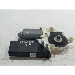 Recambio de motor elevalunas delantero derecho para seat leon (1p1)(05.2005) tdi 16v referencia OEM IAM 105413301 05074245  