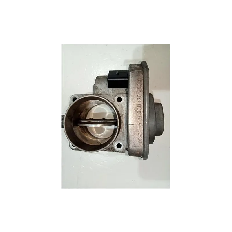 Recambio de caja mariposa aire para seat ibiza (6k1)(08.1999) 1.4 referencia OEM IAM 038128063C  