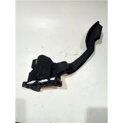 Recambio de potenciometro pedal gas para opel corsa d (2006) 1.3 cdti referencia OEM IAM 55702020  