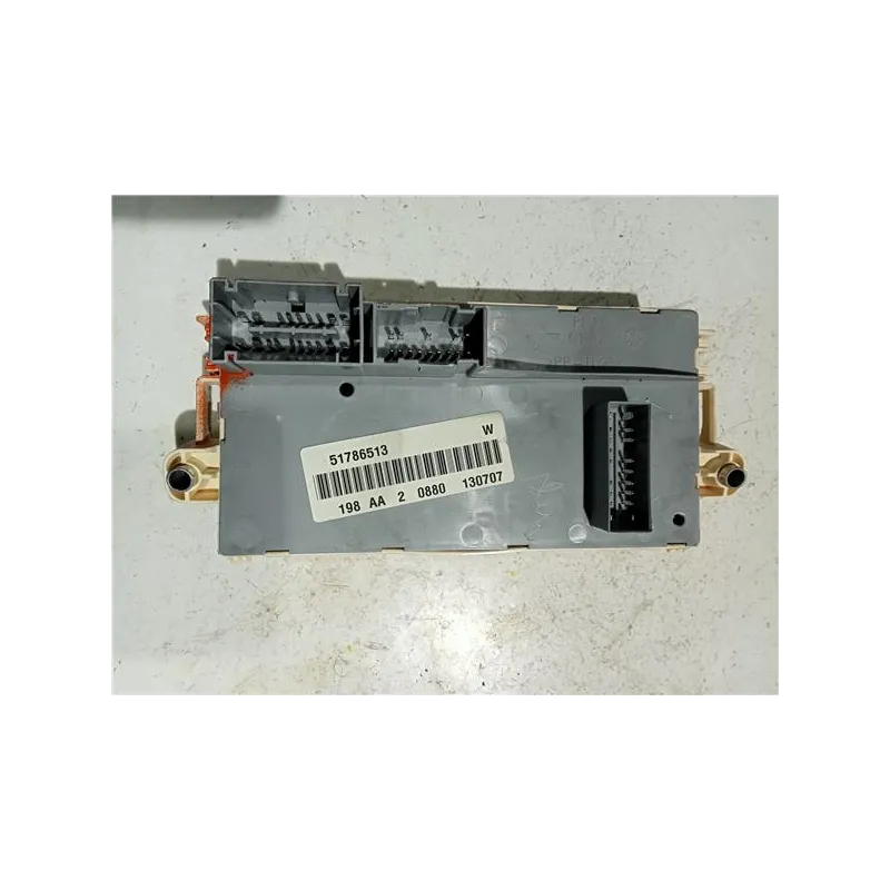 Recambio de caja fusibles/rele para fiat ii bravo (198)(2007) 1.9 d multijet referencia OEM IAM 51786513  
