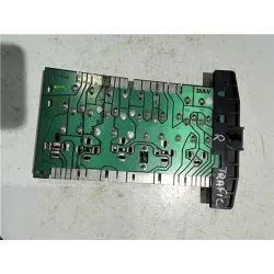 Recambio de caja fusibles/rele para renault trafic ii combi (04.2001) referencia OEM IAM 2122928  
