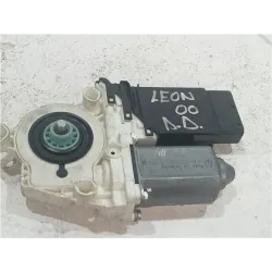 Recambio de motor elevalunas delantero derecho para seat leon (1m1)(11.1999) tdi referencia OEM IAM 105415301 05074240  