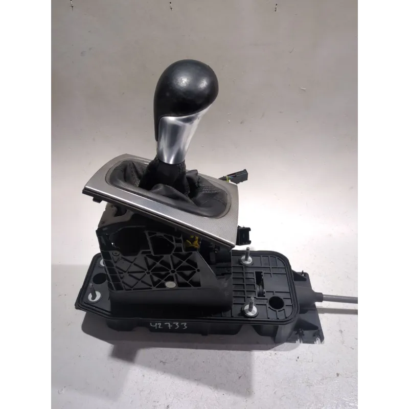 Recambio de palanca cambio para audi a3 (8p1) 2.0 tdi referencia OEM IAM 1K0713061  