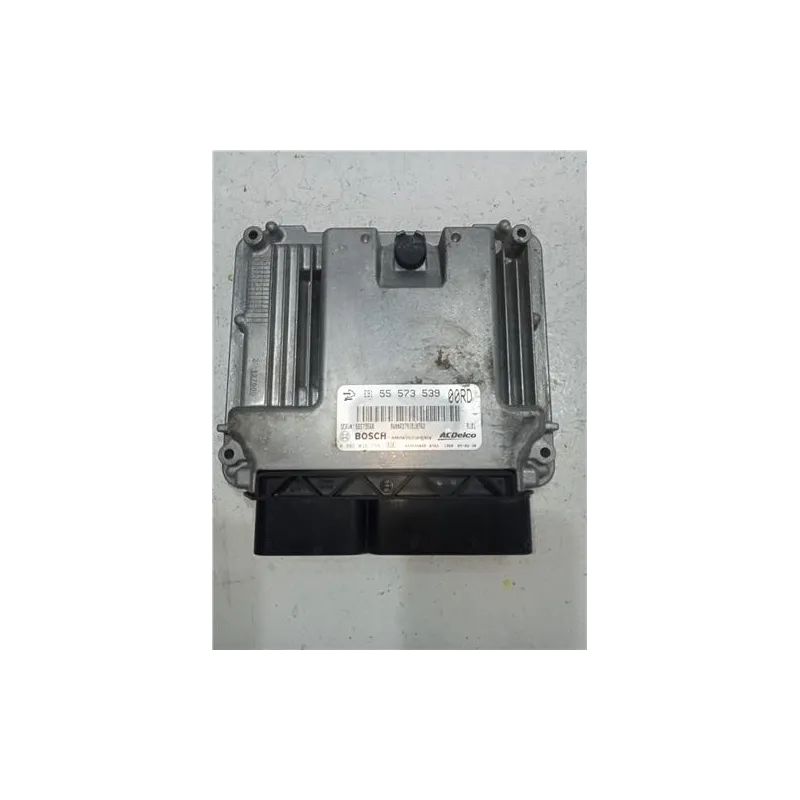 Recambio de centralita inyeccion para opel insignia berlina (2008) 2.0 cdti referencia OEM IAM 0281015774 1039S34068  