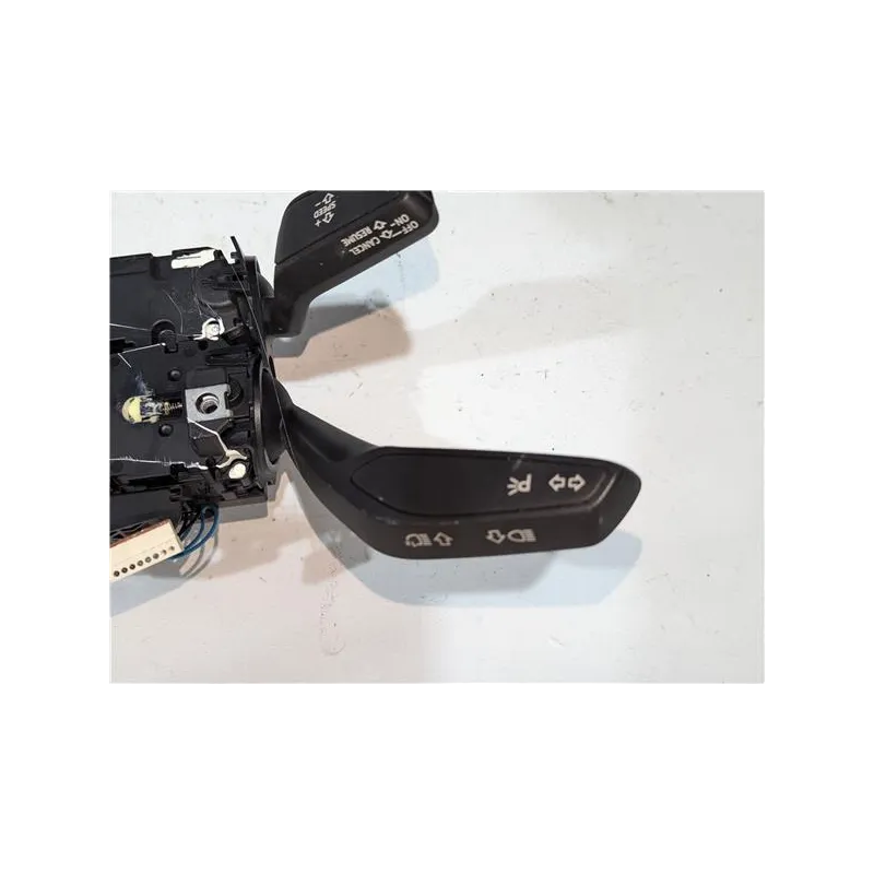 Recambio de mando multifuncion para audi a3 sportback (8vf)(04.2016) referencia OEM IAM 8V0953521HB  